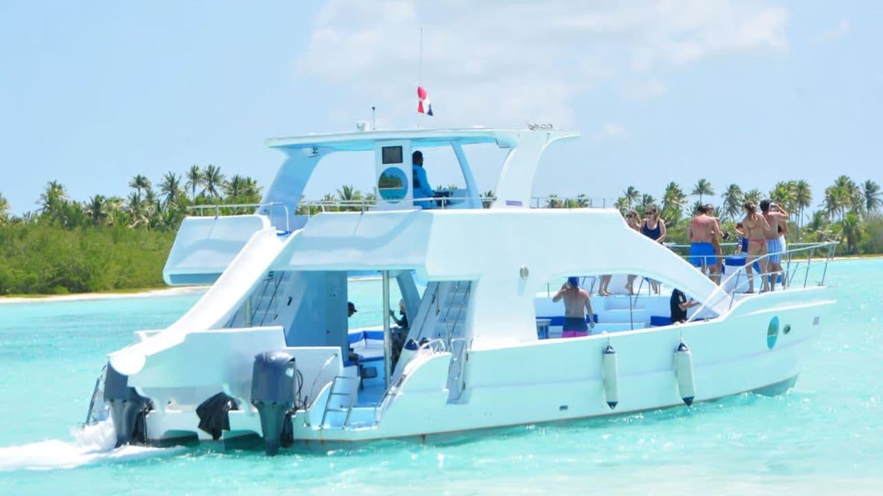 Punta Cana Day trip from Punta Cana to Los Haitises — Guided tour and outdoor activity