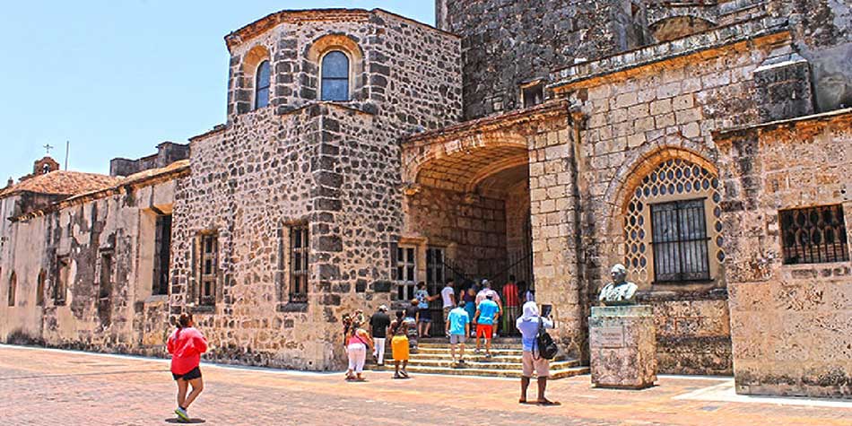 Santo Domingo City Tour From Punta Cana. All-Inclusive Day Trip. - Image 11