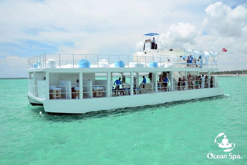Punta Cana: Adult Only Excursion to the only Floating DaySpa - Immagine 3