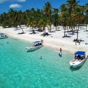 Barca Pivate Isola di Saona Escursione giornaliera con snorkeling e pranzo