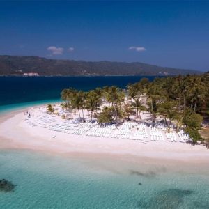 Da Punta Canta: Crociera per l'osservazione delle balene con Cayo Levantado