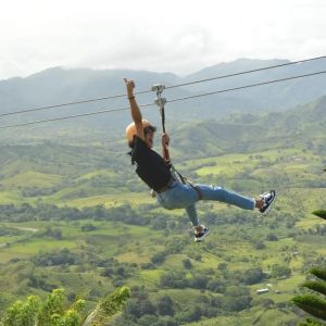 Tour Zipline Montaña Redonda