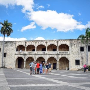 Punta Cana: Gita di un giorno a Santo Domingo con biglietti e pranzo
