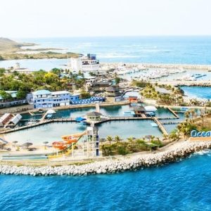 Gita di un giorno all'Ocean World per i residenti dominicani