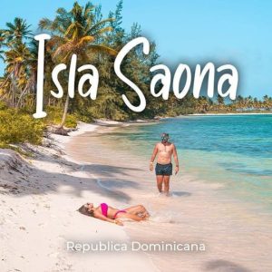 Punta Cana: Gita di un giorno in catamarano all'isola di Saona con biglietti e pranzo