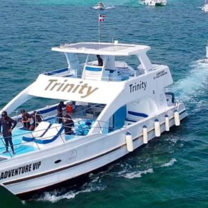 Catamarano party boat trinity| snorkeling| spiaggia privata