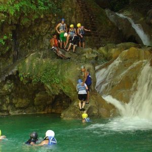 Puerto Plata: Damajagua s projížďkou na bugině nebo na koni.