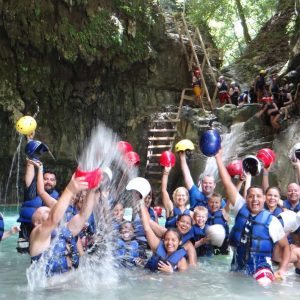 Puerto Plata: Zip Line, Reiten & Wasserfall-Kombination